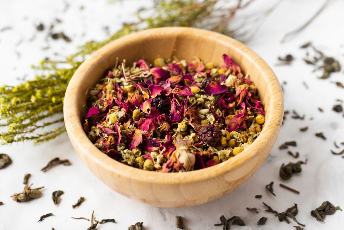 How to Blend Herbal Teas: A Beginner’s Guide to Crafting Your Perfect Cup